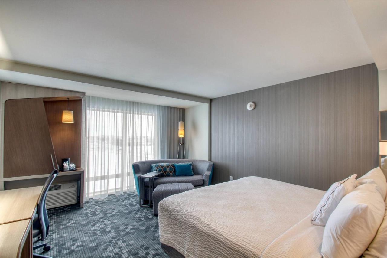 Courtyard By Marriott Fargo Exterior foto