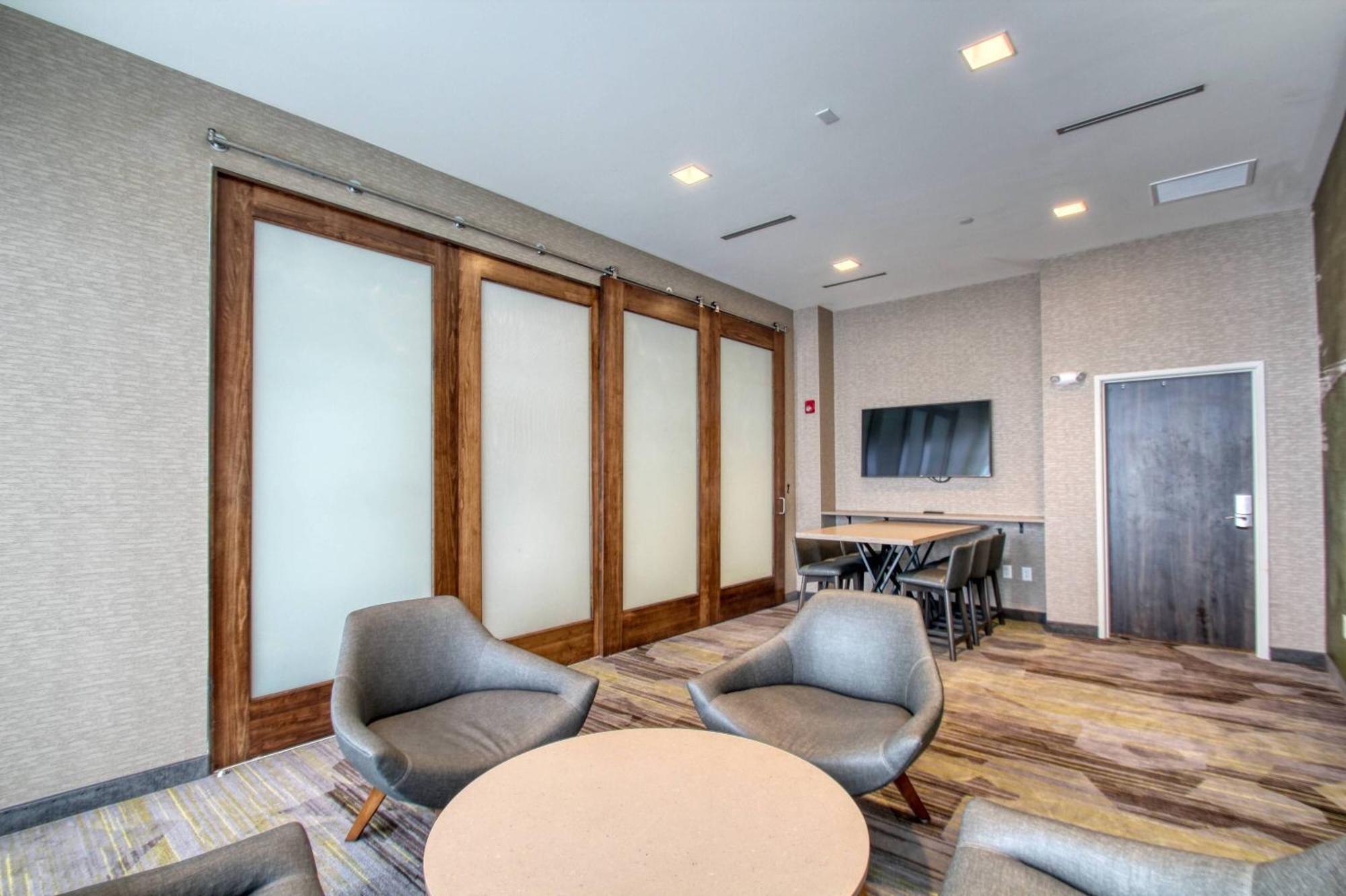 Courtyard By Marriott Fargo Exterior foto